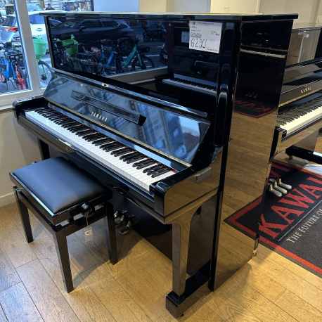 Yamaha U3 laqué noir