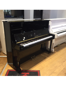 Yamaha U10 A